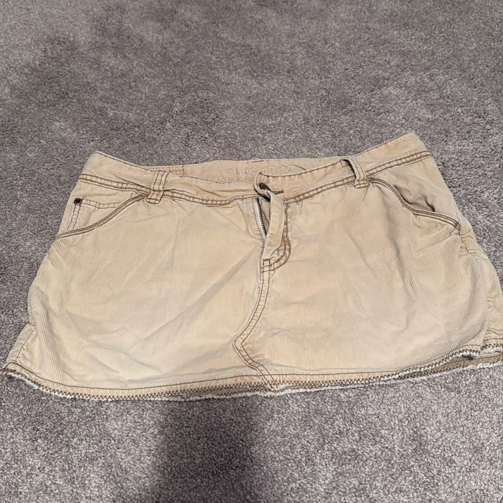 American Eagle - Cream Denim Mini Skirt - Size 12